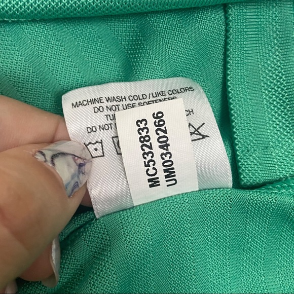 Under Armour Long Sleeve Polo Three Button Green Size Small - Picture 4 of 7